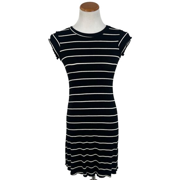 Billabong Black & White 90s Y2K Retro Inspired Striped Crewneck Mini Shift Dress - Picture 14 of 16